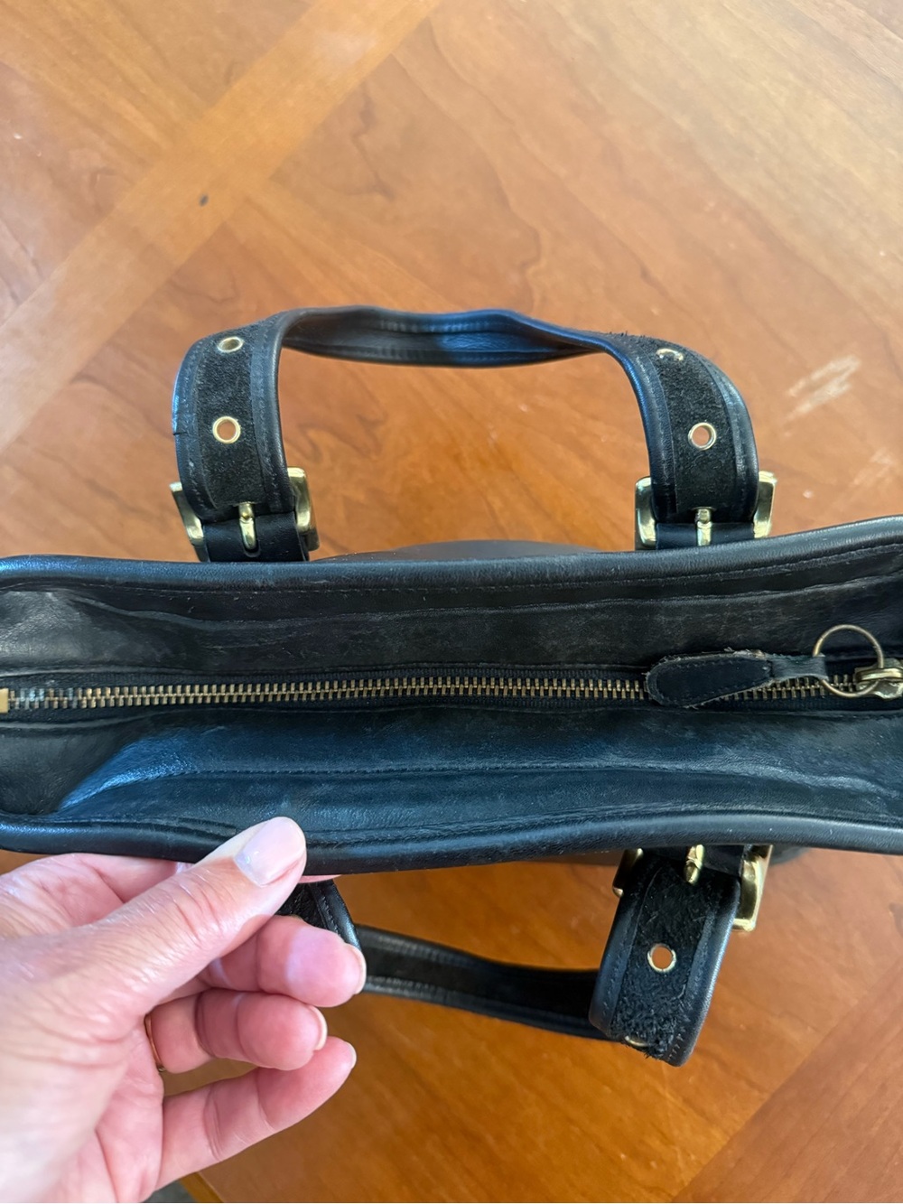 Vintage Coach purse. Black. - Picture 6 of 6